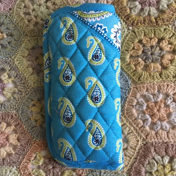 New Vera Bradley Cotton Quilted Eye Sun Glass Case - Picture 2 of 3